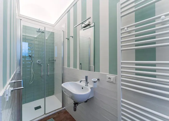 Unyca- Elegant En-suite 